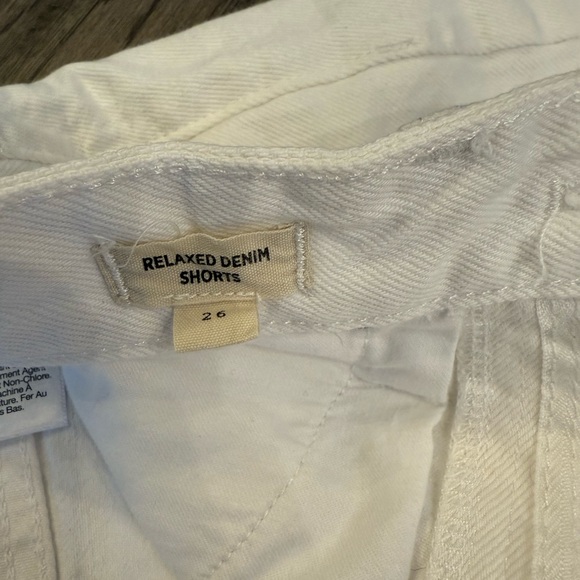Madewell White Frayed Hem Jean Shorts Sz 26 - Picture 3 of 4